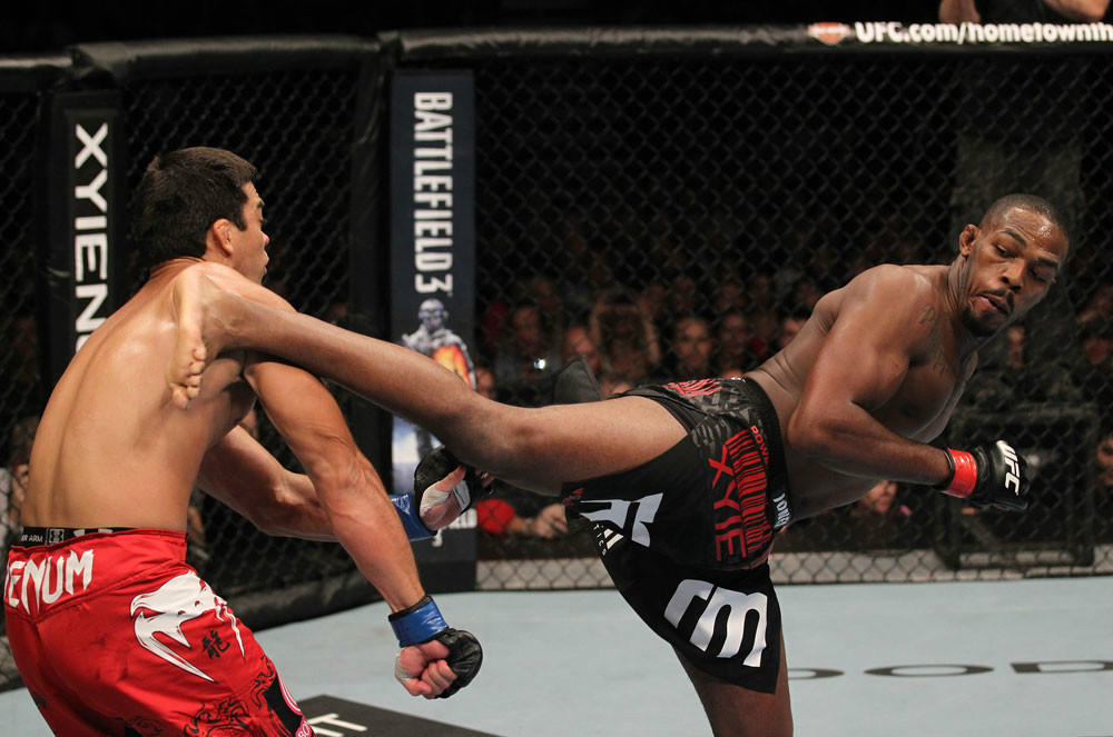 12_Jones_Machida_07.jpg