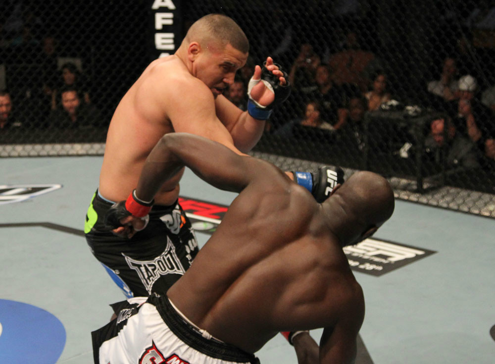 11_kongo_vs_barry_005.jpg