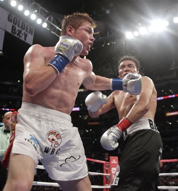 Сауль Альварес &mdash; Карлос Балдомир