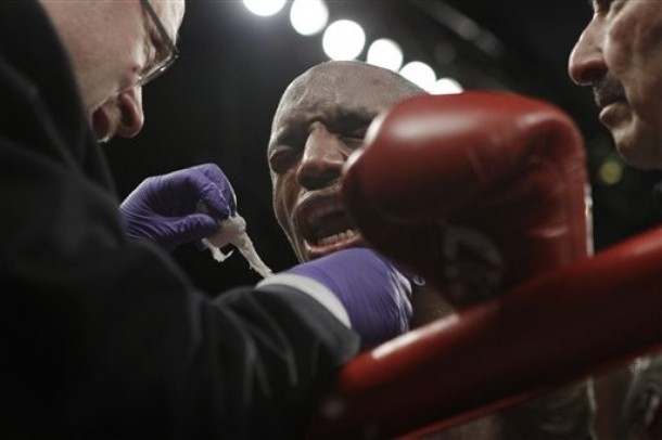 Тимоти Брэдли — Девон Александр