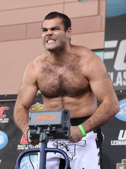 ufc121_weighin_24_0.jpg